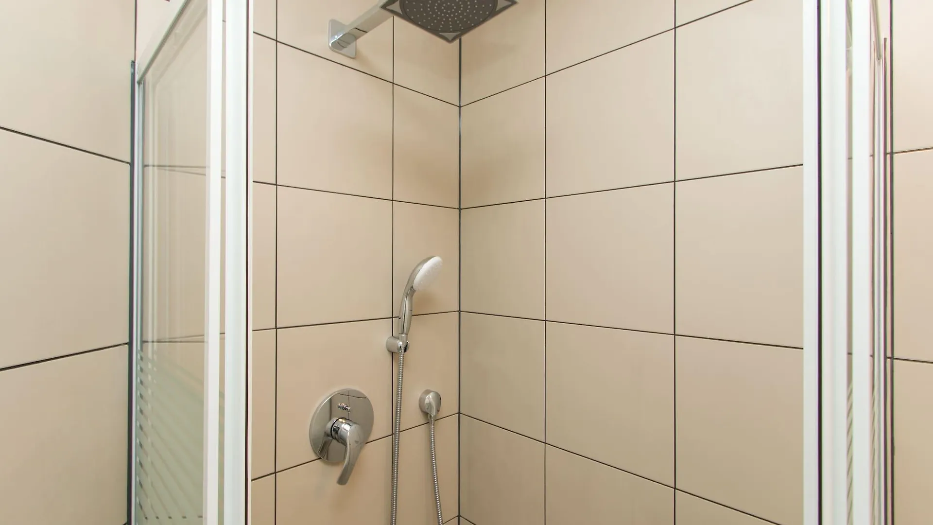 Primeflats - Apartments Aroser Allee 柏林 德国